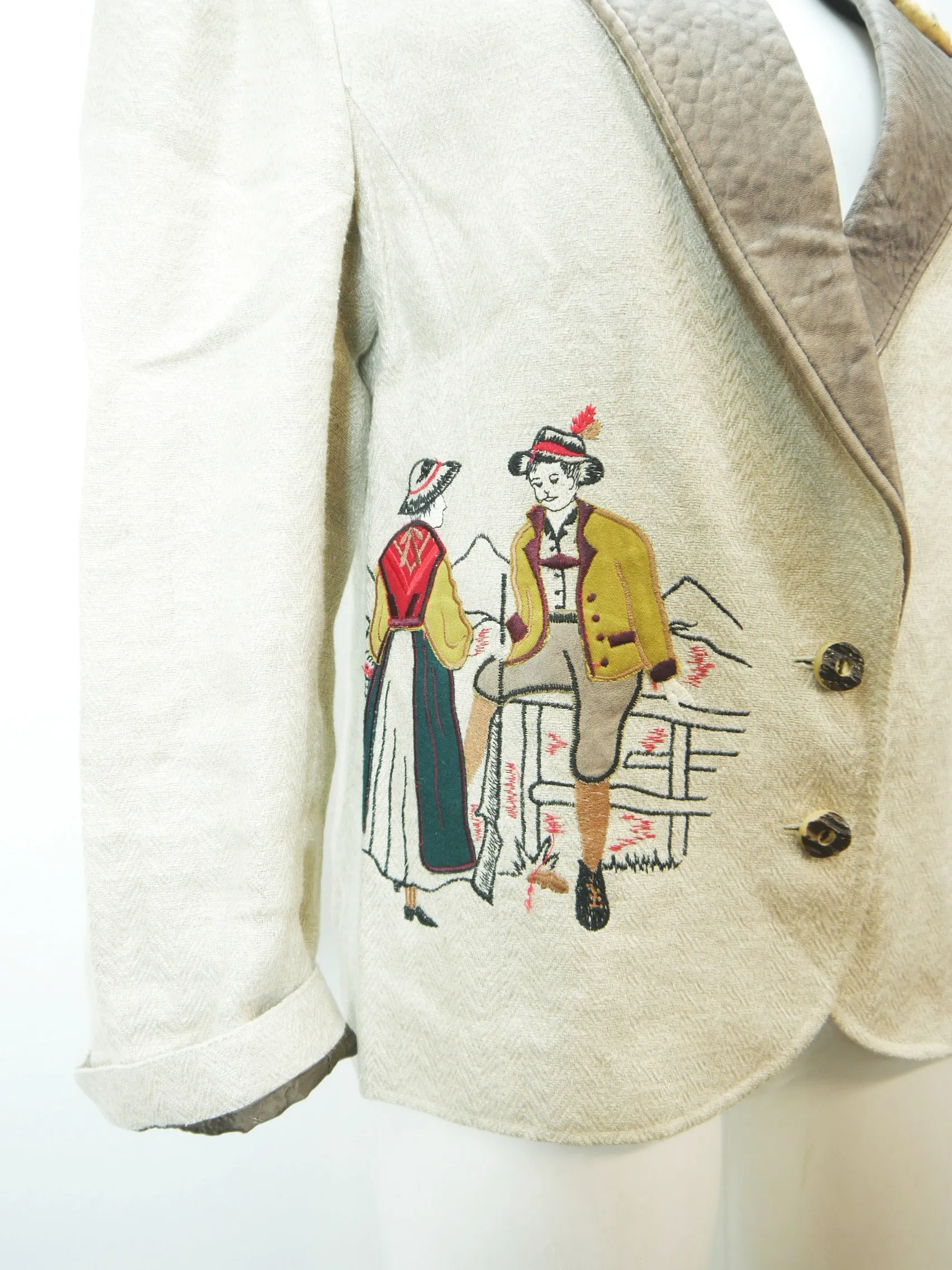 Julius Lang beige mit Stickerei sagenhafte Damen Leinen Trachtenjacke Gr.40